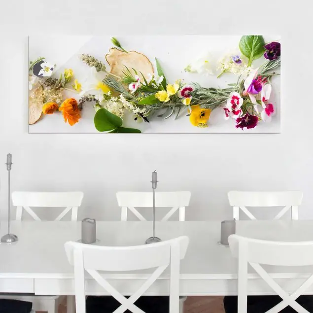 Frische Kräuter mit Essblüten Glasbild - Panorama Top-Seller