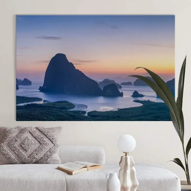 Thailand Insel im Meer bei Sonnenaufgang Akustikbild • 4 cm Massivholz-Keilrahmen • effektiver Akustikabsorberkern • für angenehme Raumakustik • gefertigt in Deutschland Abverkauf