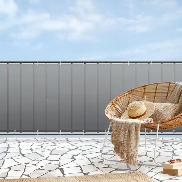 Highlight Grauer Farbverlauf Balkon Sichtschutz • winddurchlässiges Mesh • fertig geöst & inkl. Kabelbinder • Schutzbeschichtung • verstärkte Ränder • gefertigt in Deutschland