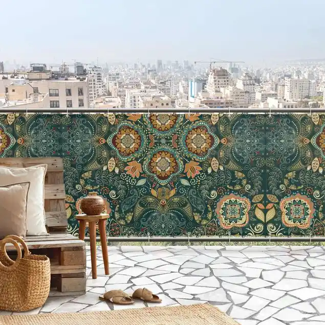 Jetzt Kaufen Detailliertes Boho Muster in Grün Balkon Sichtschutz • winddurchlässiges Mesh • fertig geöst & inkl. Kabelbinder • Schutzbeschichtung • verstärkte Ränder • gefertigt in Deutschland