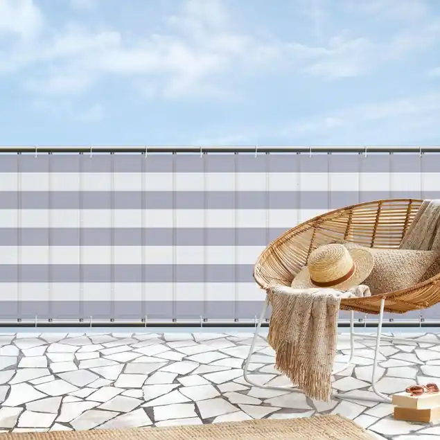 Querstreifen in Pastell grauem Violett Balkon Sichtschutz • winddurchlässiges Mesh • fertig geöst & inkl. Kabelbinder • Schutzbeschichtung • verstärkte Ränder • gefertigt in Deutschland Highlight