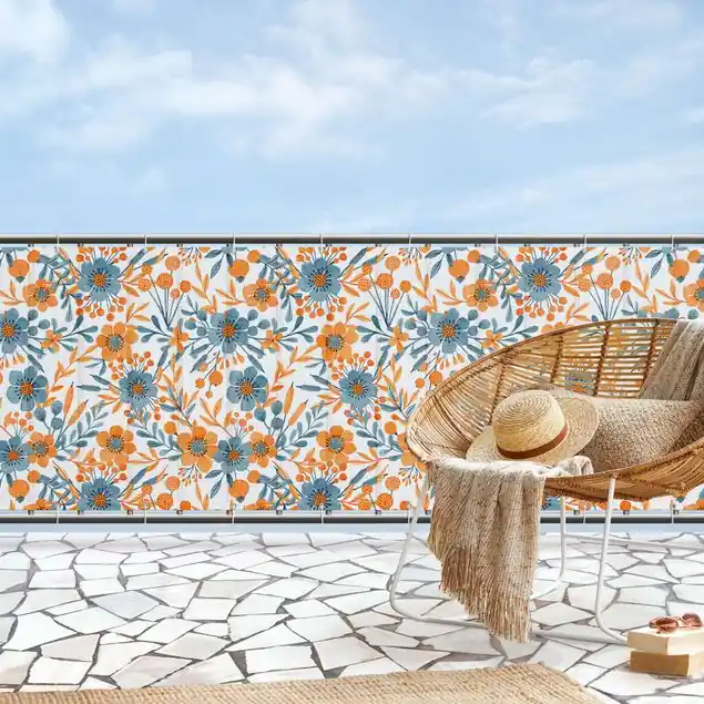 Top-Seller Orange Blaue Blüten auf Weiß Balkon Sichtschutz • winddurchlässiges Mesh • fertig geöst & inkl. Kabelbinder • Schutzbeschichtung • verstärkte Ränder • gefertigt in Deutschland