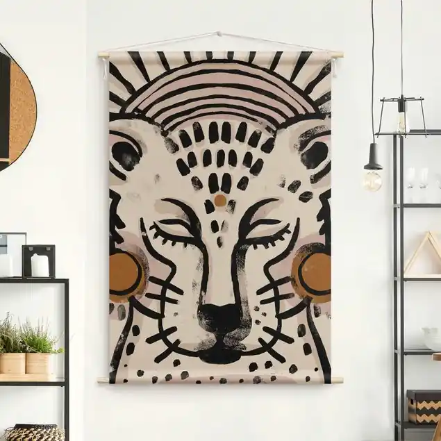 Billig Gepard mit Perlenohrringen Illustration Wandteppich • Handarbeit aus Deutschland • inkl. Rundhölzer & Baumwollseil • lösemittelfrei • natürliche Raumwirkung