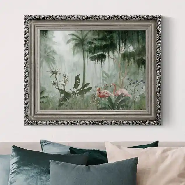 Markenware Flamingos im Dschungel Brillantes Leinwandbild • inkl. silbernem Barockrahmen • Made in Germany • filigrane Verzierungen in Antikoptik • perfektes Eyecatcher-Piece