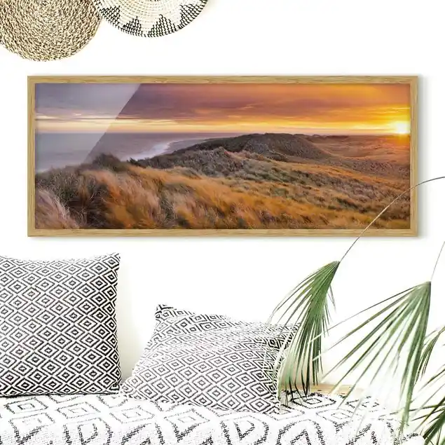 Preisreduziert Sonnenaufgang am Strand auf Sylt Bild mit Rahmen in Manufakturqualität • Eiche naturbelassen • inkl. Rahmung von Hand • Made in Germany
