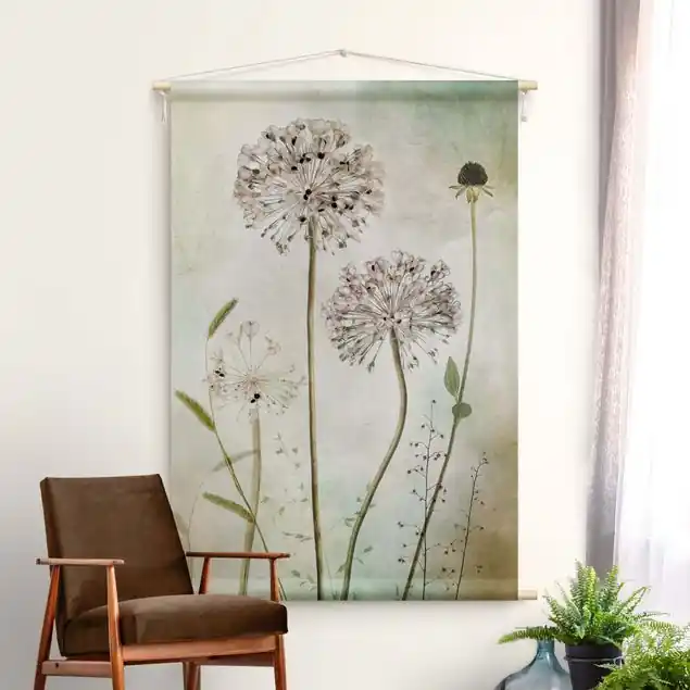 Lauchblüten in Pastell Wandteppich • Handarbeit aus Deutschland • inkl. Rundhölzer & Baumwollseil • lösemittelfrei • natürliche Raumwirkung Aktuell
