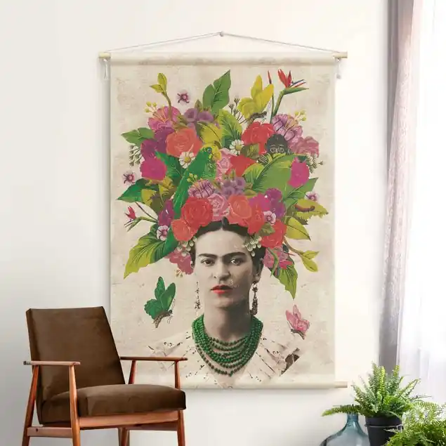 Frida Kahlo - Blumenportrait Wandteppich • Handarbeit aus Deutschland • inkl. Rundhölzer & Baumwollseil • lösemittelfrei • natürliche Raumwirkung Preis Gesenkt