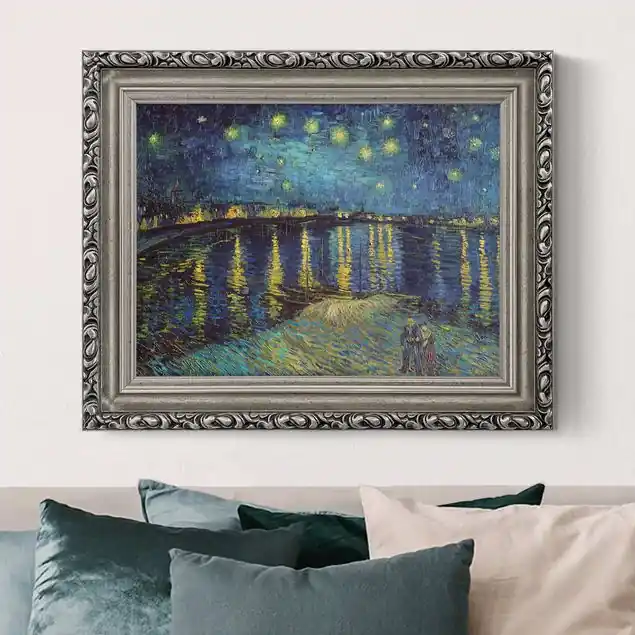 Vincent van Gogh - Sternennacht über der Rhône Brillantes Leinwandbild • inkl. silbernem Barockrahmen • Made in Germany • filigrane Verzierungen in Antikoptik • perfektes Eyecatcher-Piece Direkt Vom Hersteller