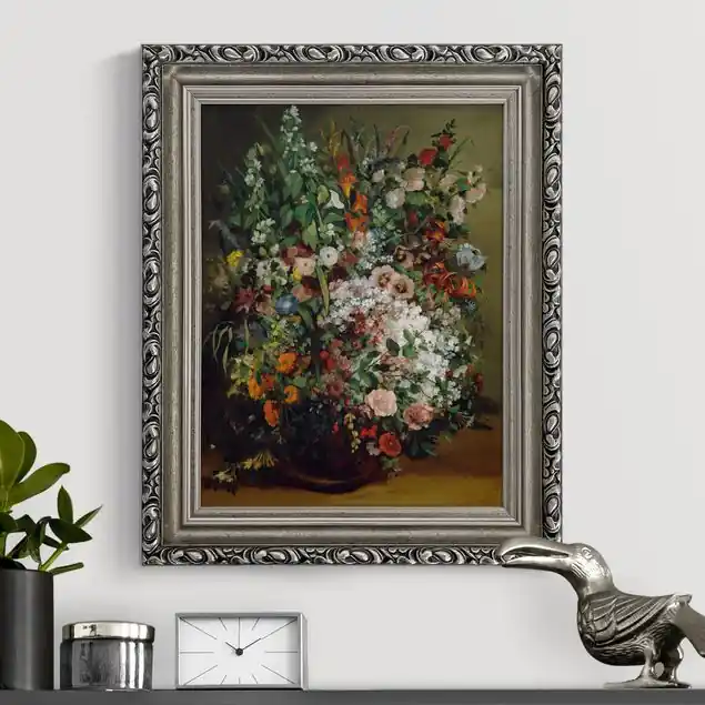 Gustave Courbet - Blumenstrauß in Vase Brillantes Leinwandbild • inkl. silbernem Barockrahmen • Made in Germany • filigrane Verzierungen in Antikoptik • perfektes Eyecatcher-Piece Highlight