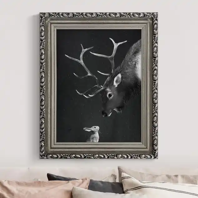 Kracherpreis Illustration Hirsch und Hase Schwarz Weiß Malerei Brillantes Leinwandbild • inkl. silbernem Barockrahmen • Made in Germany • filigrane Verzierungen in Antikoptik • perfektes Eyecatcher-Piece