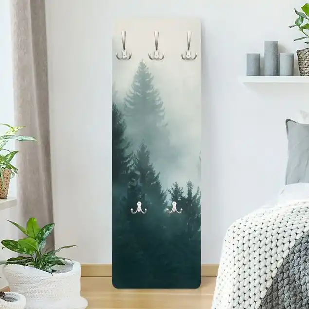 Nadelwald im Nebel Saisonangebot