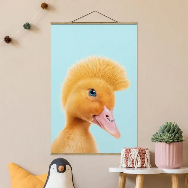 Küken mit Piercing Stoffbild - Hochformat Ausverkauf